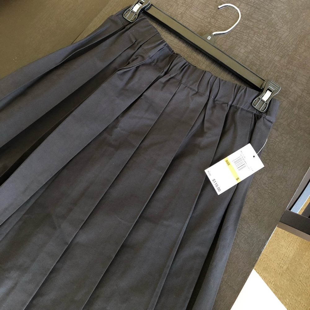 MICHAEL Michael Kors Black Pleated Skirt